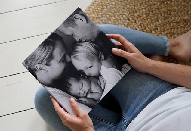 Personalised baby books & announcement cards from Momento